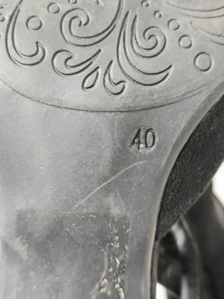 Cut-Out-Stiefeletten Größe 40