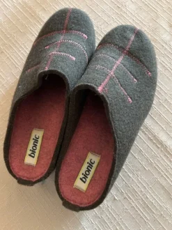 Hausschuhe Größe 38