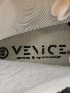 High Top Sneaker Größe 40