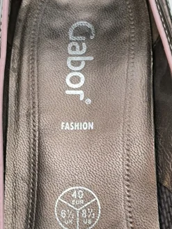 Hochfront-Pumps Größe 40