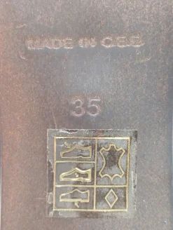 Hochfront-Pumps Größe 35