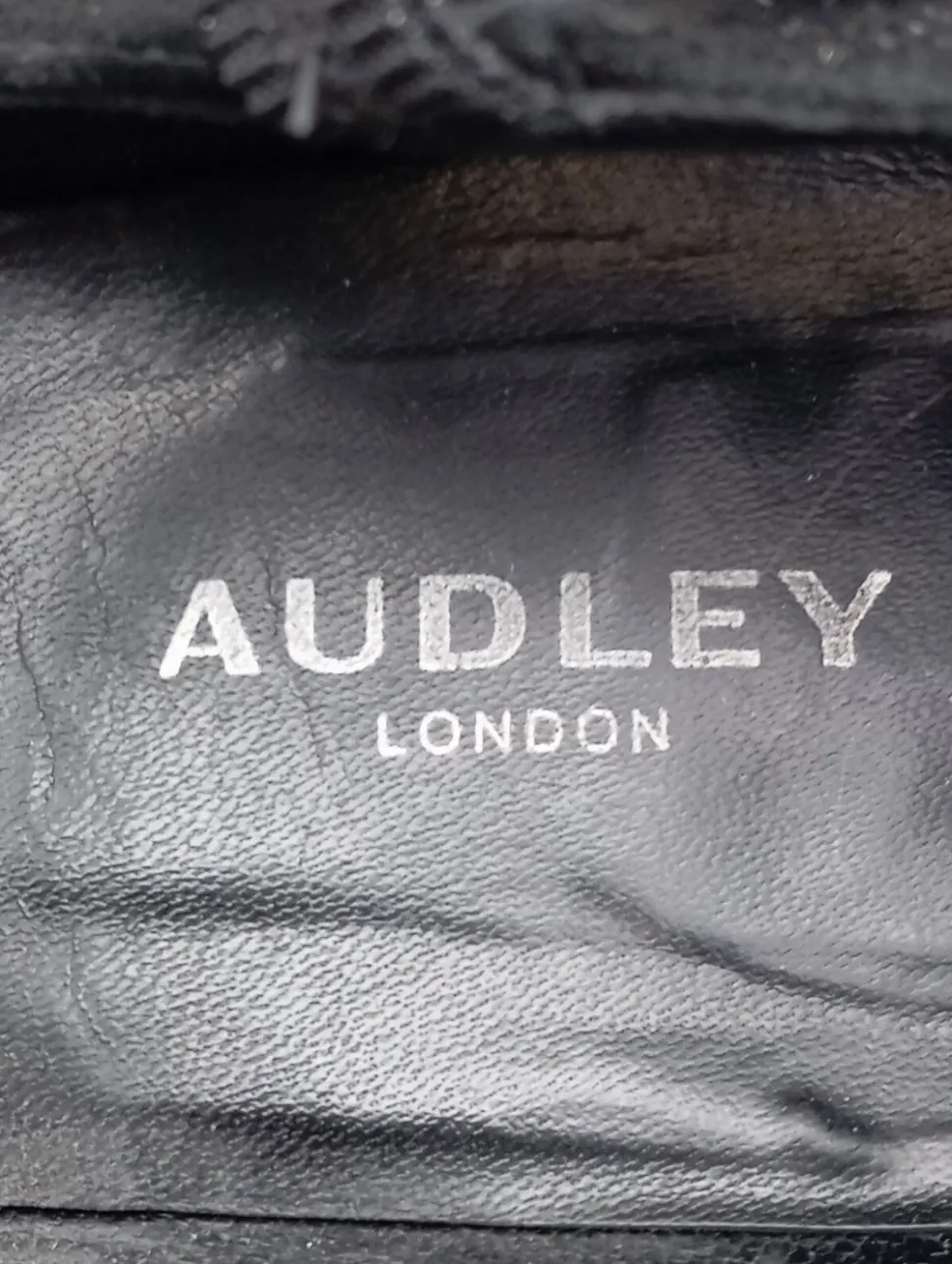 Hochfront-Pumps Größe 39