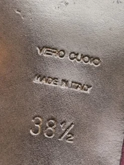 Hochfront-Pumps Größe 38,5