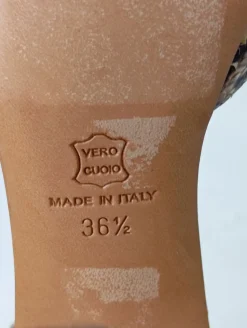 Klassische Pumps Größe 36,5