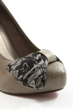 Klassische Pumps Größe 38