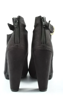 Peeptoe-Stiefeletten Größe 39