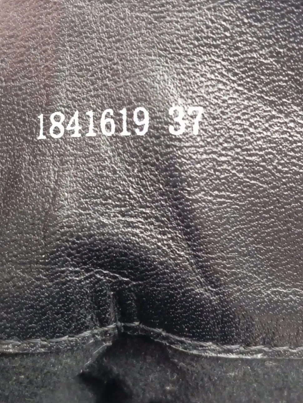 Reißverschluss-Stiefeletten Größe 37