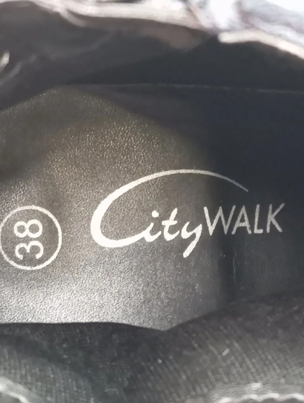 Reißverschluss-Stiefeletten Größe 38