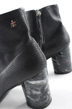 Reißverschluss-Stiefeletten Größe 40