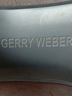 Reißverschluss-Stiefeletten Größe 39