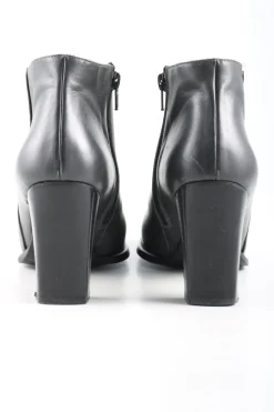 Reißverschluss-Stiefeletten Größe 40