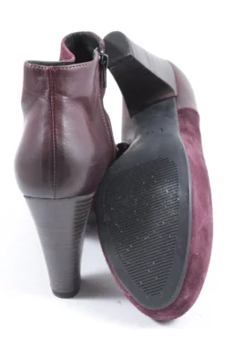 Reißverschluss-Stiefeletten Größe 40