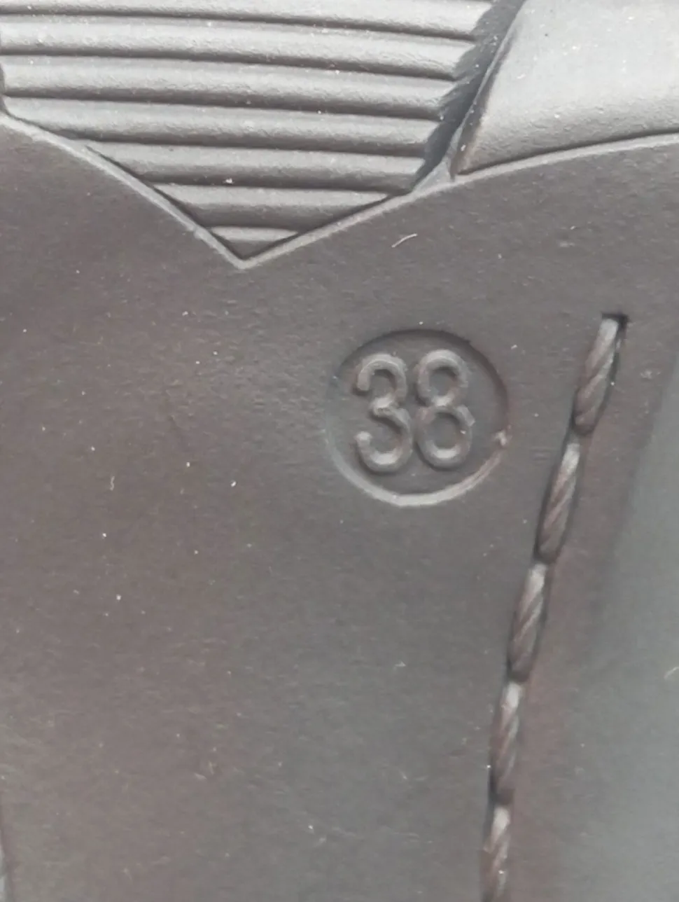 Reißverschluss-Stiefeletten Größe 38