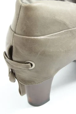 Reißverschluss-Stiefeletten Größe 40