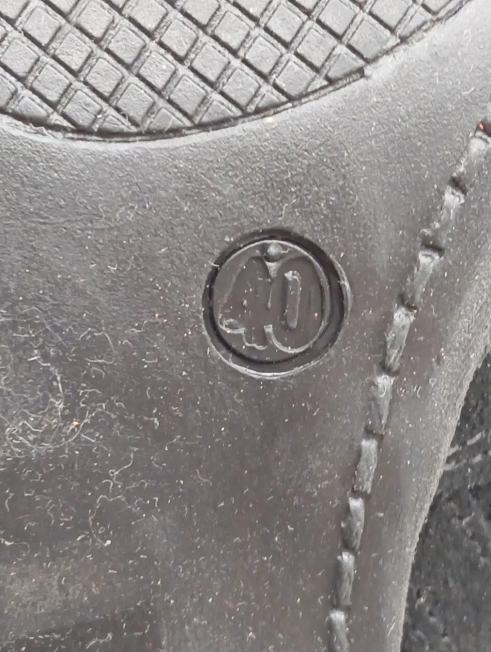 Reißverschluss-Stiefeletten Größe 40