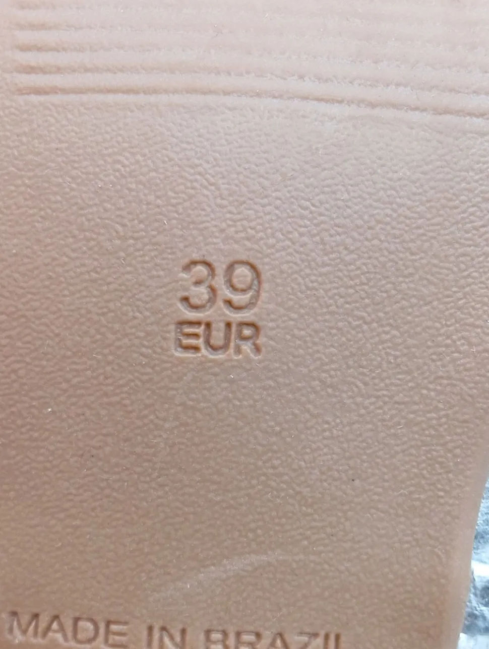 Riemchen-Sandaletten Größe 39