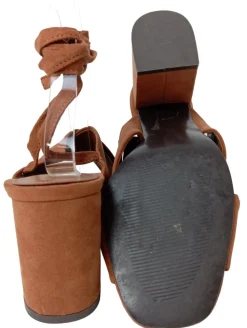 Riemchen-Sandaletten Größe 38