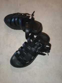 Sandalen Größe 40