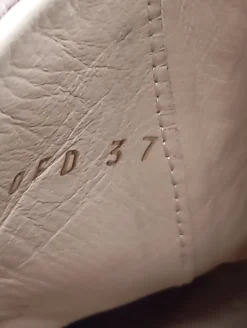 Schlüpfschuhe Größe 37