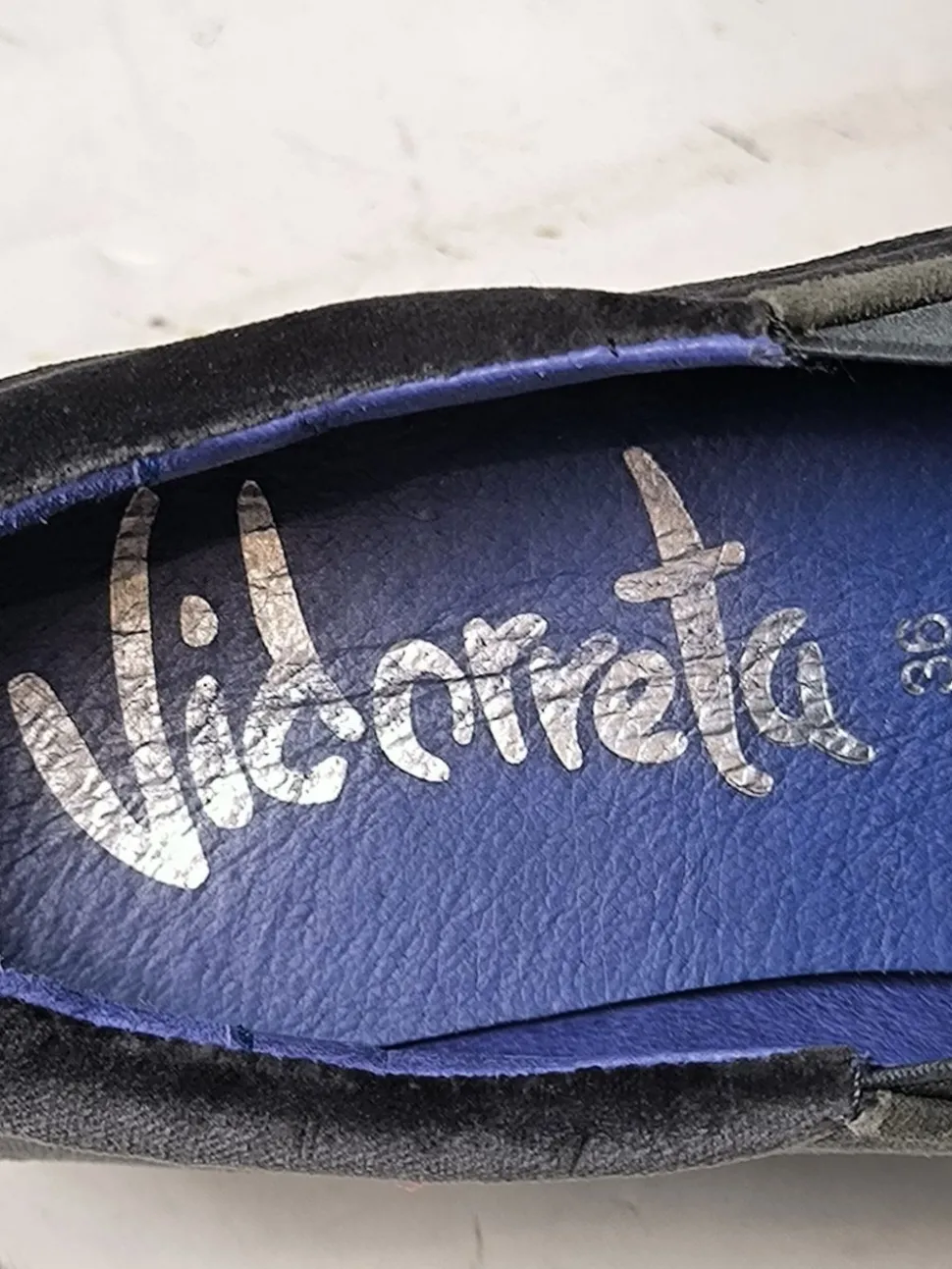 Schlüpfschuhe Größe 36