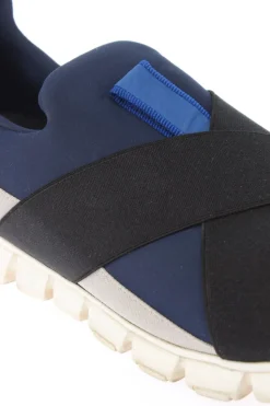 Schlüpfschuhe Größe 37