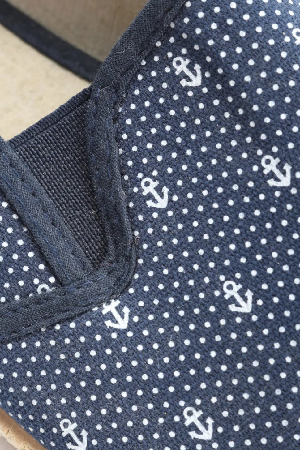 Schlüpfschuhe Größe 37