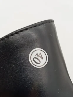 Schlüpfschuhe Größe 40