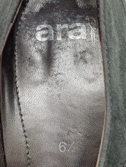 Schlüpfschuhe Größe 40