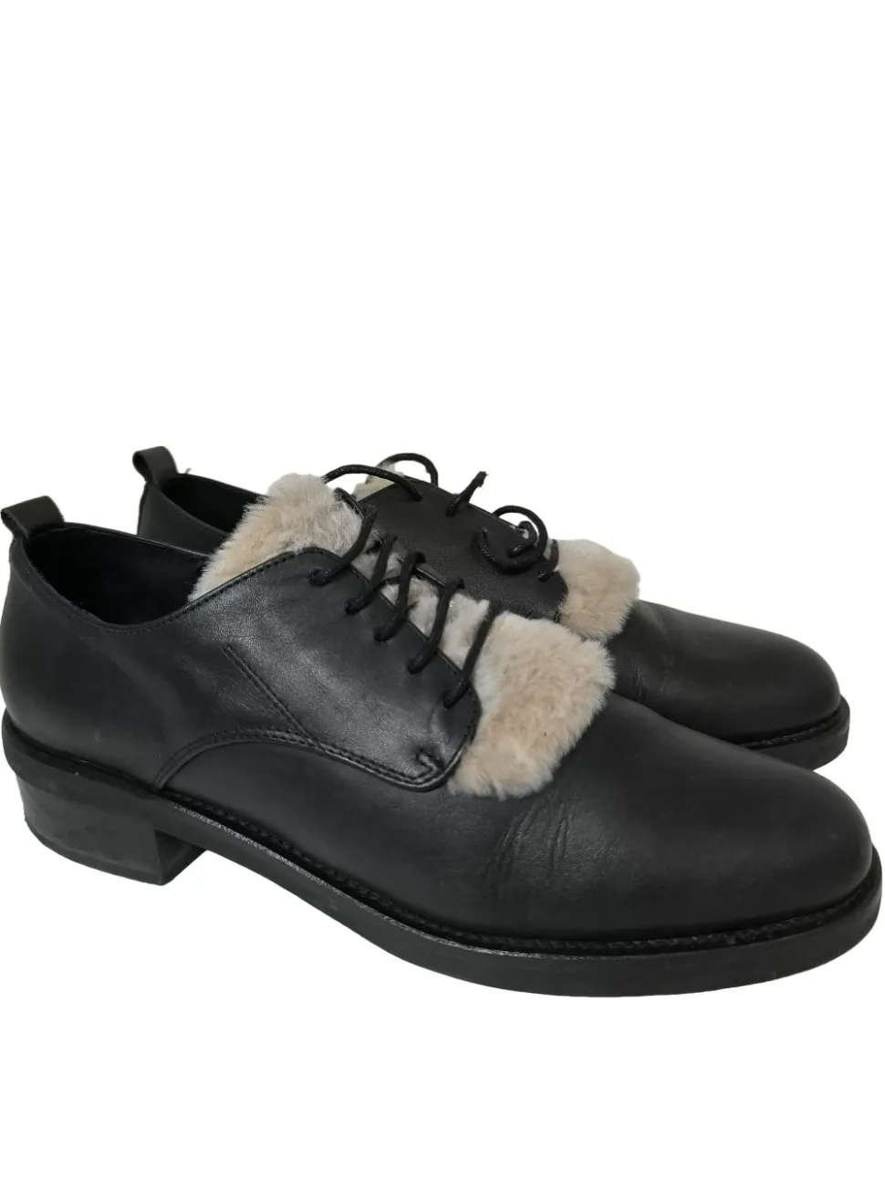 Schnürschuhe Größe 39