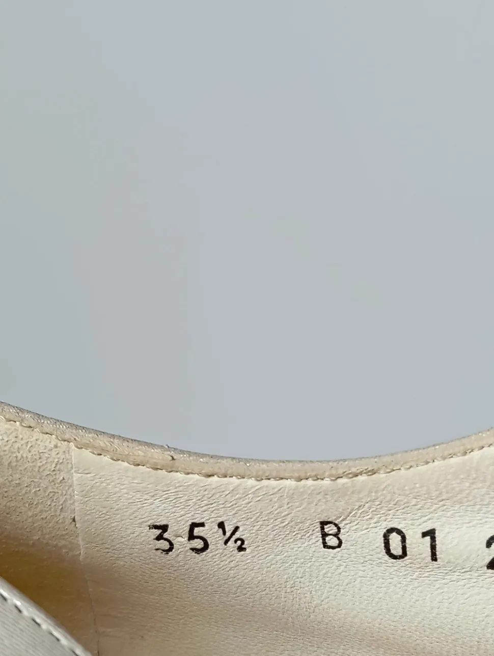 Schnürschuhe Größe 35,5