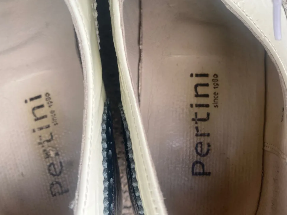 Schnürschuhe Größe 38