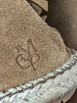 Schnürschuhe Größe 39