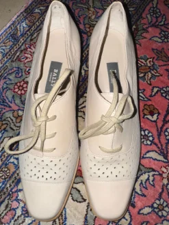 Schnürschuhe Größe 40