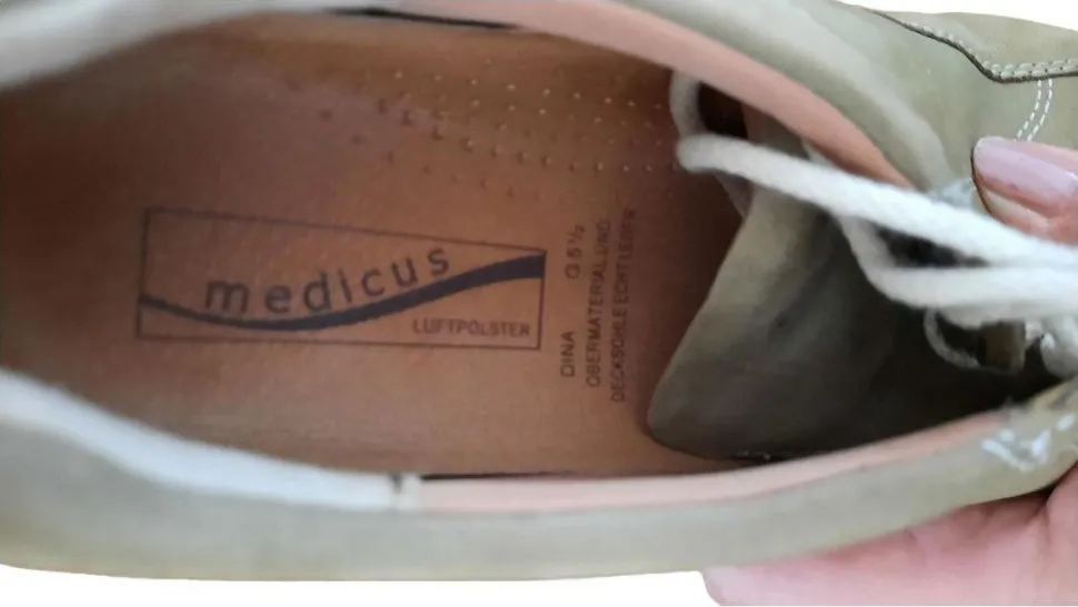 Schnürschuhe Größe 38,5