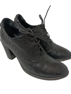 Schnürschuhe Größe 39