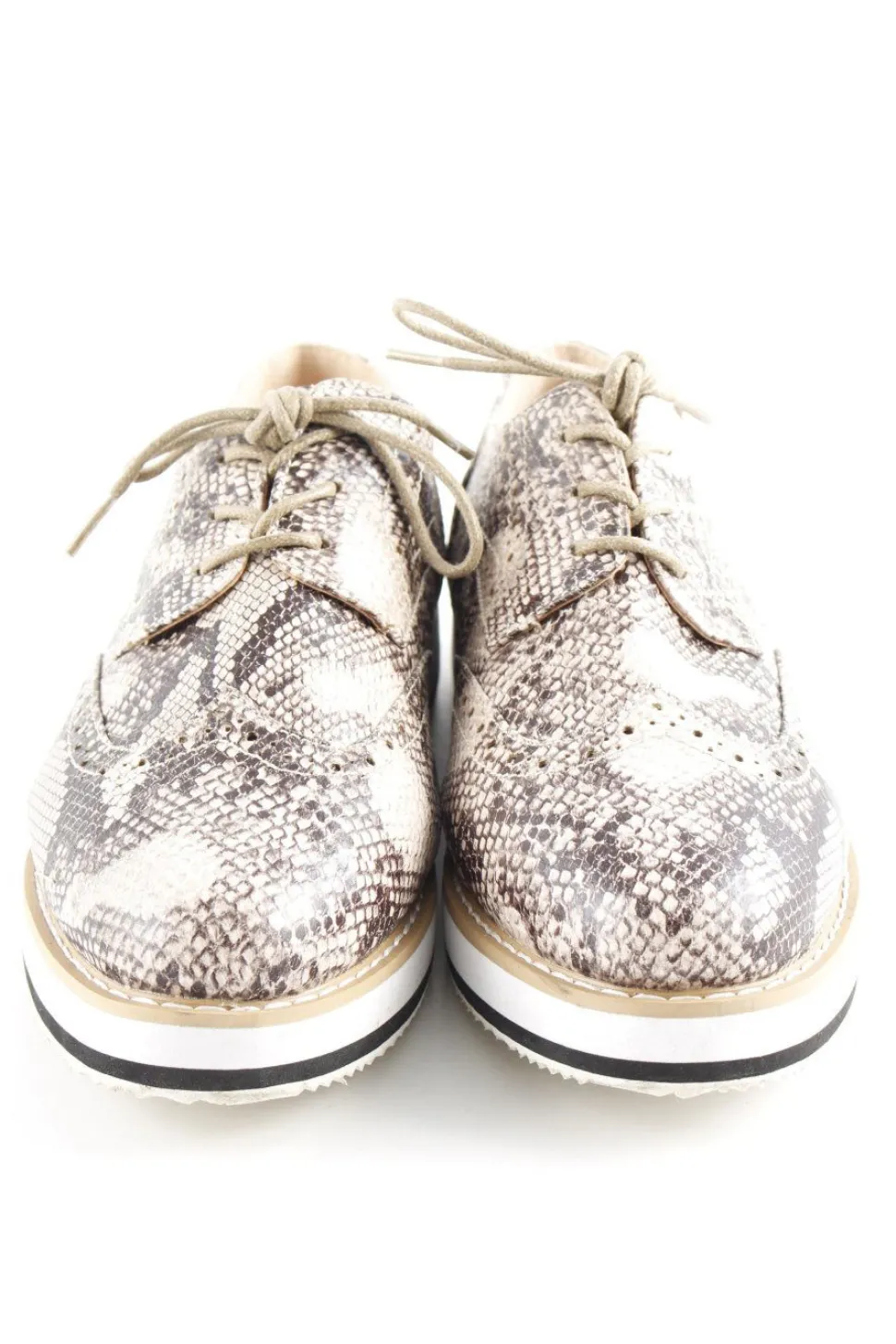 Schnürschuhe Größe 39