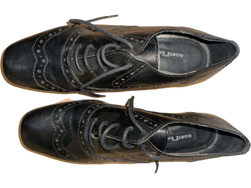 Schnürschuhe Größe 37