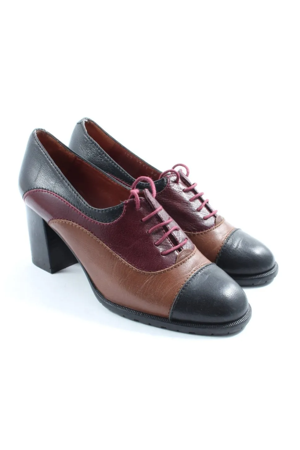 Schnürschuhe Größe 37