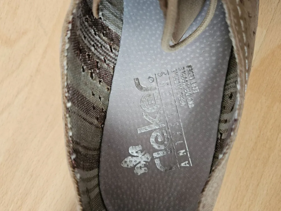 Schnürschuhe Größe 39