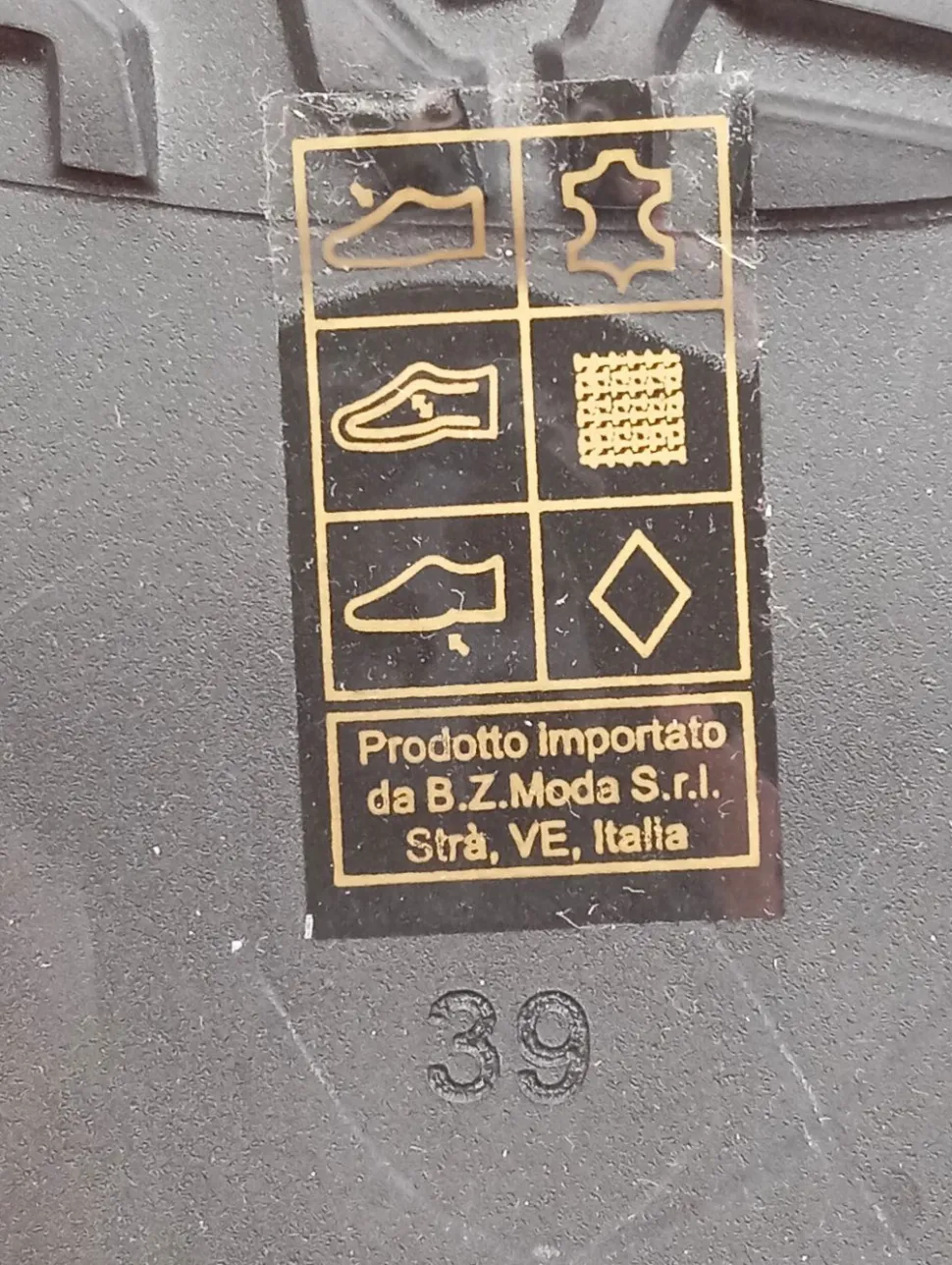 Schnürschuhe Größe 39