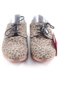 Schnürschuhe Größe 38