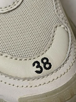 Schnürsneaker Größe 38