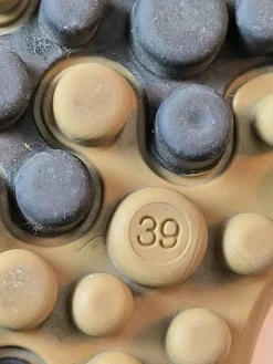 Schnürsneaker Größe 39