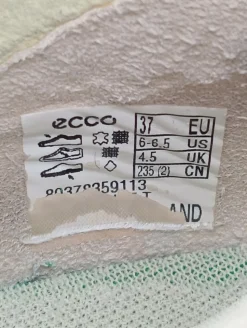 Schnürsneaker Größe 37