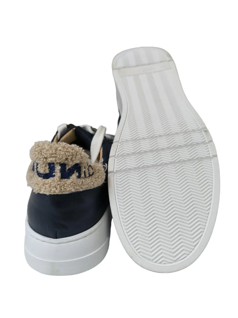 Schnürsneaker Größe 39