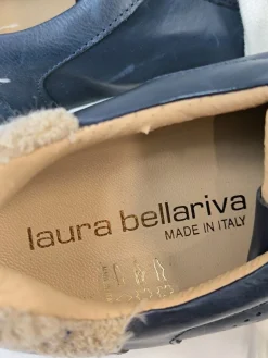 Schnürsneaker Größe 39