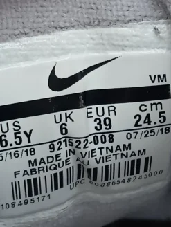 Schnürsneaker Größe 39