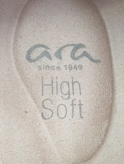 Schnürsneaker Größe 40,5