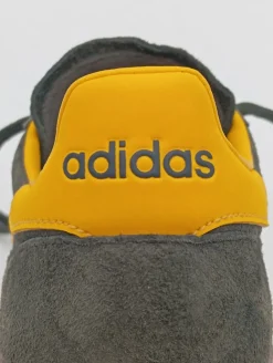 Schnürsneaker Größe 37