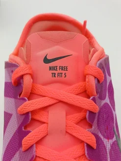 Schnürsneaker Größe 39